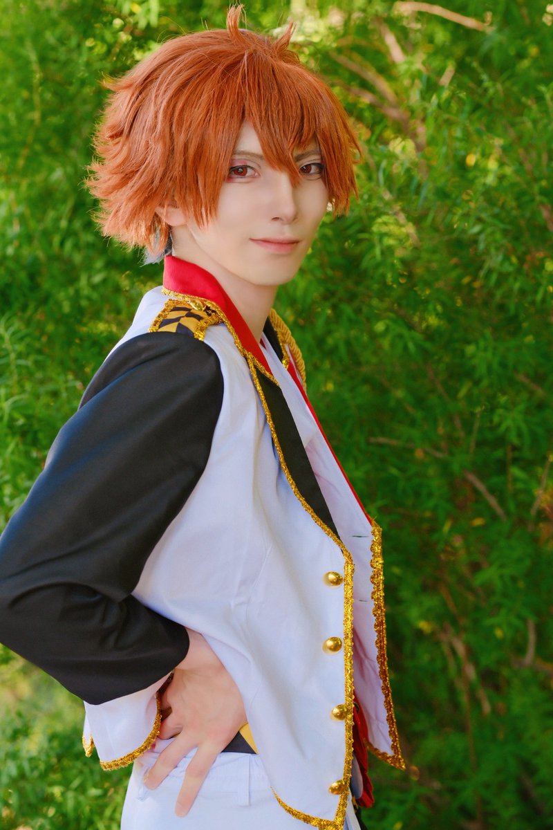 g_max0910's tweet photo. 【Cosplay】twst 
♥️♠️

素敵な📸　@odekakecamera 
 #JCF京成バラ園
#twstコスプレ https://t.co/DzepUYykWx