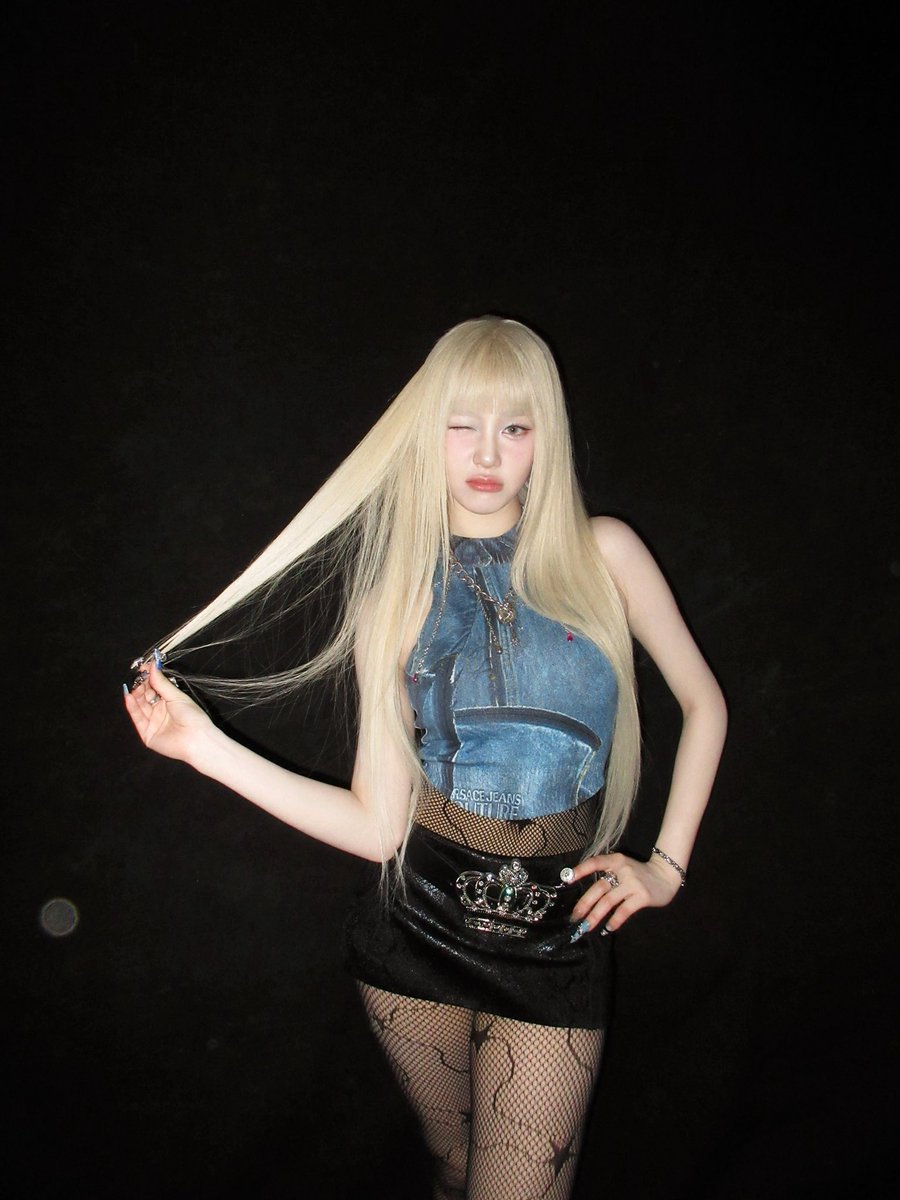 BaemonUpdatesES's tweet photo. Pharita WEVERSE update ✨ #babymonster #baemon #Pharita #PHARITA #pharita #pharitababymonster #pharitabaemon #PharitaBoonpakdeethaveeyod #파리타 #베이비몬스터 https://t.co/V1kBnZiMn7