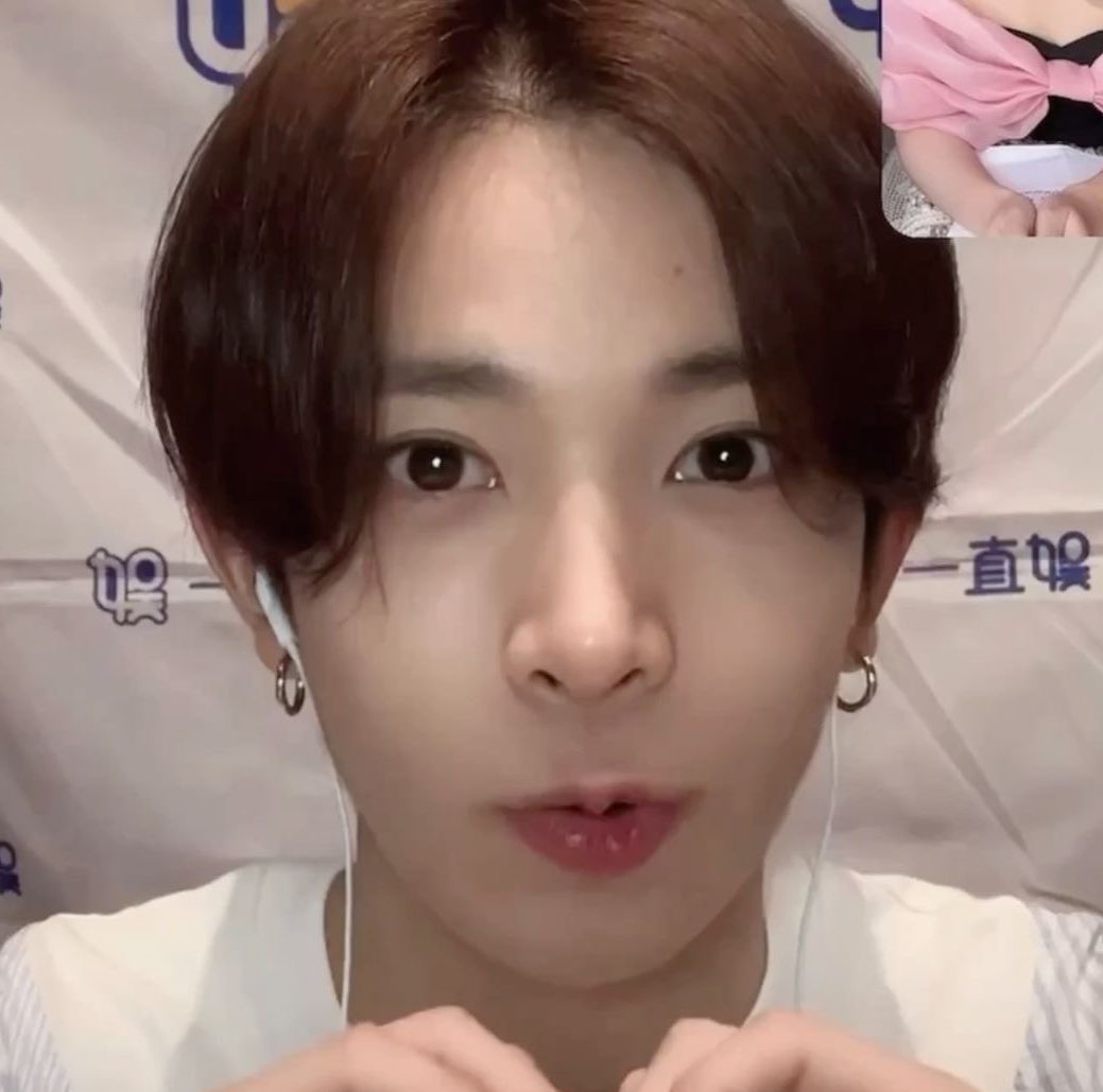 soobinsiris's tweet photo. He betrayed his group, You will regret liking him i am warning you befor. https://t.co/MCx99ZFDKp