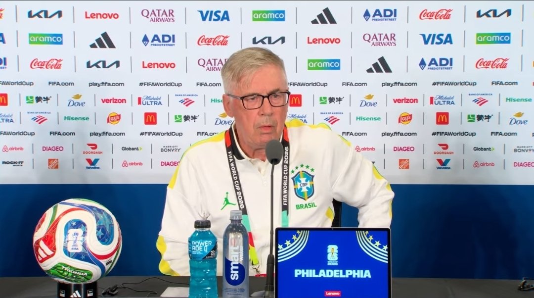 jpehaiti's tweet photo. 🇧🇷Carlo Ancelotti:"Haïti montre kalite fizik, yo byen òganize, ekilibre, yo jwe yon sistèm ki klè, yo jwe bon football, se yon ekip nou dwe respekte tankou tout ekip" https://t.co/9sqwG8HjFI
