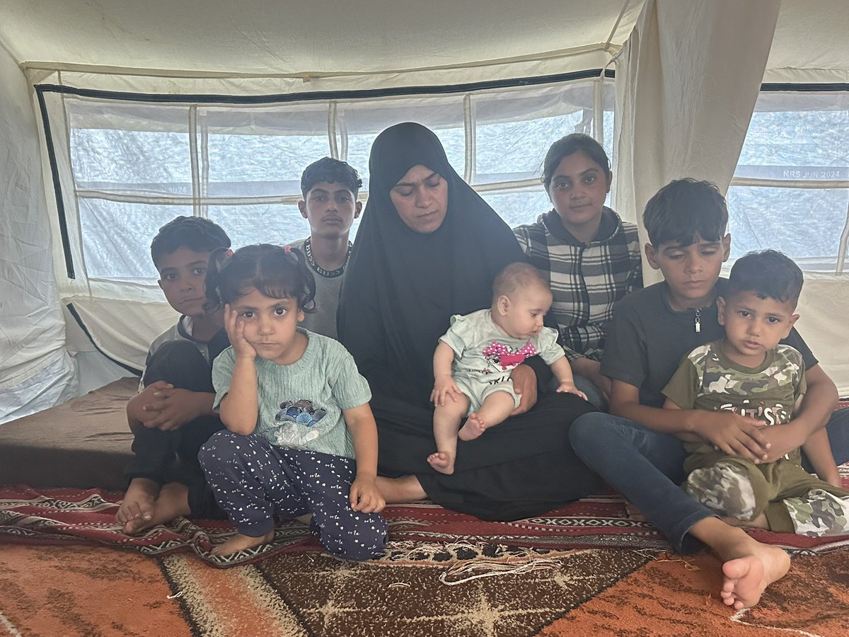 Tameralmasri90's tweet photo. Zain is home from the hospital today by the grace of God and your noble hearts! 🙏❤️ But "home" means returning to a cramped, suffocating tent that is fully infested with fleas, rats, and weasels. 
The nightmare isn't over. We haven't even raised half of our campaign goal. Zain needs expensive specialized food and treatment for his lung infection, severe stomach issues, and acute anemia. On top of that, my children are scratching their skin until they bleed due to the insect bites, requiring constant medical creams. 
I have 7 children to protect. Three are under 5, including my 4-month-old baby Layan who lacks milk and diapers. I am completely exhausted and lack the basic nutrition needed to stay strong for them. 
I apologize a million times for begging, but my pride is nothing compared to my children's lives. Please don't let a desperate mother's heart break. Help us complete Zain's treatment and secure our survival. 
Every donation counts. Please support us through the link below: ⬇️😭🏥🎪
https://t.co/Orc3jzkMiM 

@NatalieGABand @bill2earth @NasserIbnHamad @jccfergie @RioSlade @LuDoRight @AlbLunaa @lunalunabraga @don_vulpine @ERubio11091 @motherhongjoong @ssuzie__ @realJessicaW @BlackBerner2020 @Bruller19 @PauletteAlt @AliSubul15119 @stephenfaigen @TaiyangPK @flrainh @HorrorGorl @MelkiJRussell @mirsalah @AngryHamhock @KlonnyPin_Gosch @pampa_gonzalez @7gmatematik7g @Calas_Gaby @BlaqAsssFilm @ShinyFluffdnd @mearajbhagad @mirsalah @RadioWatermelon @DonnaPlageman @ChrisFo98725734 @Cristiano @lvn_crypto @cryptobrough