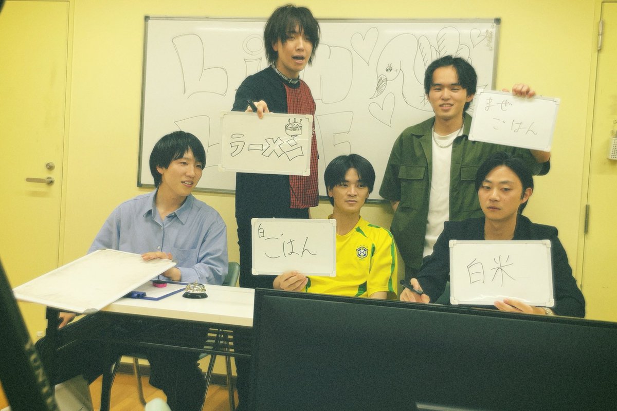 tohai_staff's tweet photo. #東俳日記
遅くなりましたが #LimLIVE
ご視聴ありがとうございました🦢🎂
アーカイブはこちら
▶▷▶ https://t.co/6QJrJFKmT7
#梶吉輝 お誕生日企画🎁
カジのジカんに振り回されました🍫 https://t.co/uwJeE7fyh0