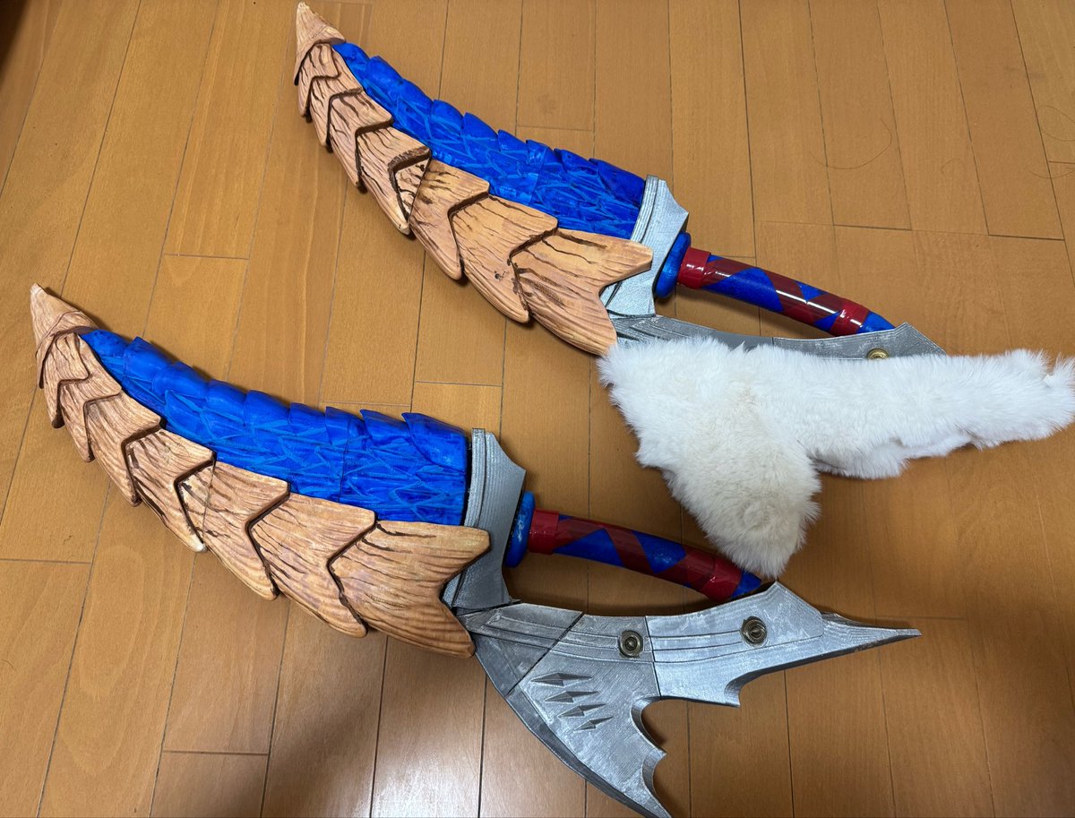 ジンオウガの双剣を出品しております。 素人がガレージキットを 