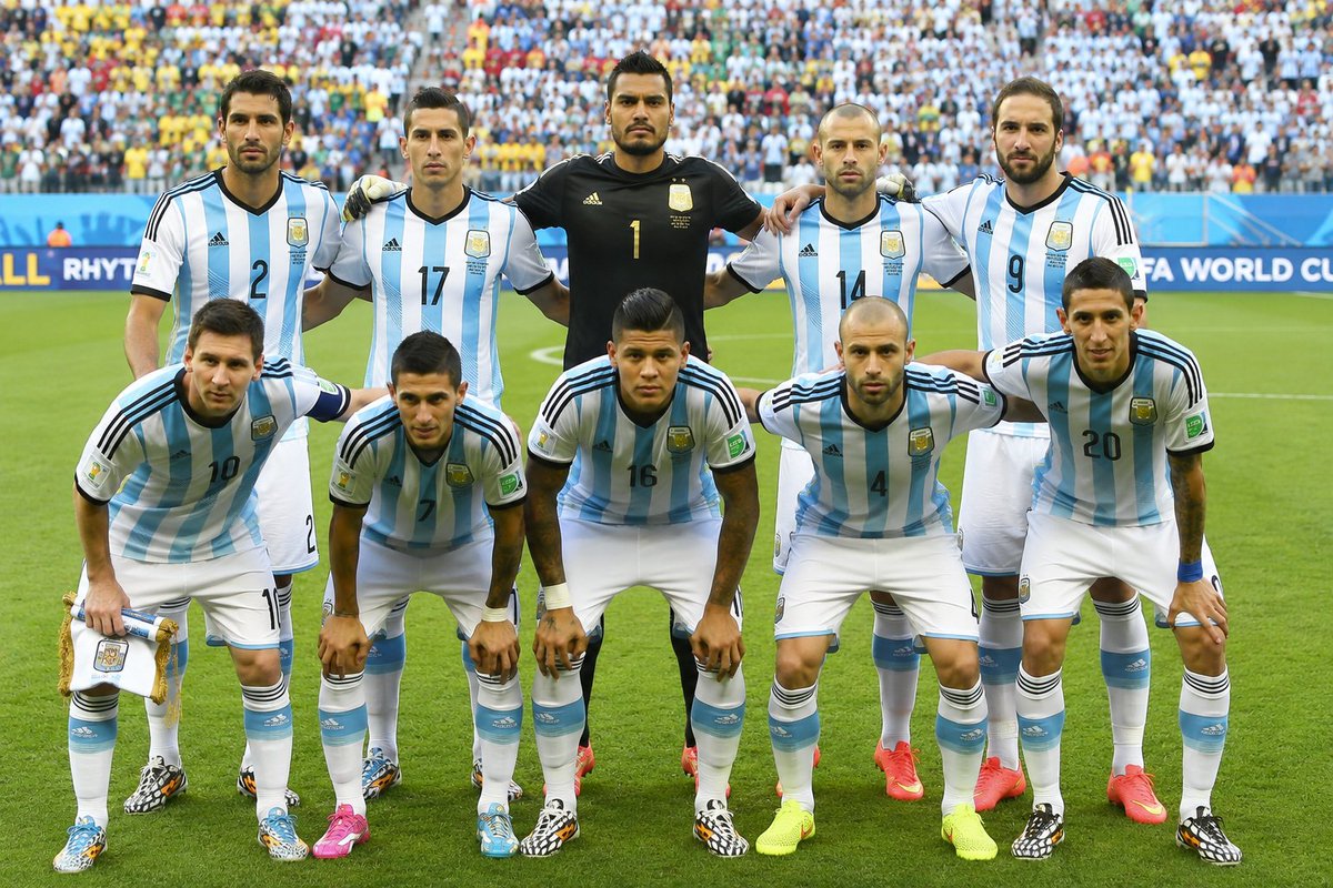 EHABF14's tweet photo. 12 سنه مضت ، ومازال ميسي مُطالب بتفسير كيف وصل لنهائي مونديال 2014 بهذه الأسماء ؟ https://t.co/VhjoXIs4kU