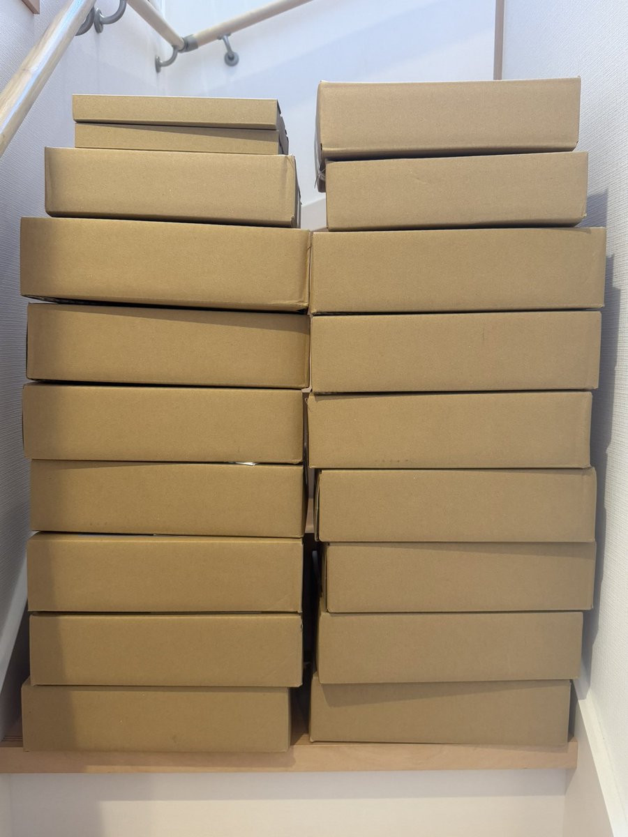 pyonkichi_su's tweet photo. 来週なったら後2箱届くのガチ？

7/3・7/4・7/15現場おるから
事前に約束とかなしで現地のみで交換だす予定

おすずとのえちゃん以外なら交換出せます
求はおすずのみ！

#すきくじ https://t.co/FWlsPri8Cj