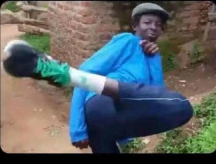 Incognito256ug's tweet photo. @UG_confesses The last thing you see before passing out and getting robbed in town. https://t.co/4tLG0juDEi