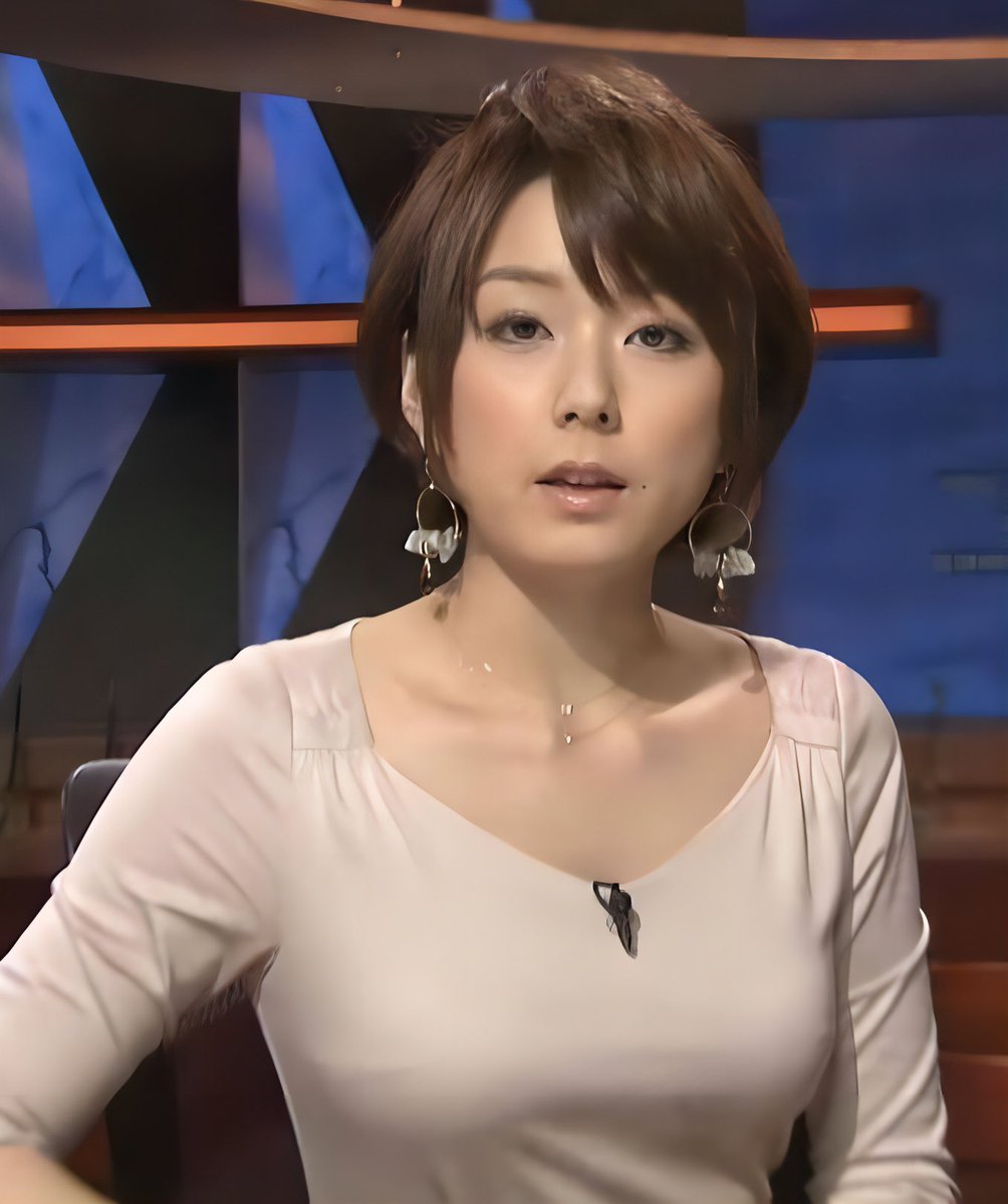 Iron_fist_sanc's tweet photo. 【不変】
元フジテレビのエース、秋元優里（４２）が「最強」すぎる。
２０２６年現在、彼女の近影が海外ＳＮＳで猛烈に拡散中。
「時を止めた」どころか、美しさが加速していると話題です。

■異例のキャリア
・２０代：フジテレビの夜を彩る看板キャスター
・３０代：騒動を経て、アナウンサーを引退
・現在：会社員として働きながら、美の頂点へ
華やかな舞台を去った後、彼女は「真のオーラ」を手に入れた。

■数字で見る衝撃
・実年齢：４２歳
・変化率：マイナス１０歳（に見える）
・影響力：世界中の「熟成美」アカウントが絶賛
１０年前の映像と並べても、今の方が輝いている不思議。

■海外の反応
「日本の女性は年齢という概念を壊したのか？」
「知性と品格が、表情に深みを与えている」
「メディアから消えたのが最大の損失だ」
国境を超え、その「圧倒的な完成度」に絶叫の嵐。

■結論
肩書きがなくなっても、本物の輝きは消えない。
逆境さえも「美」の糧に変えてしまう強さ。
彼女こそが、現代における不屈のアイコンだ。

「老い」ではなく「進化」を選んだ、奇跡の４０代。

あなたは、１０年後の自分をこれほど愛せますか？

保存して、凛とした美しさの指標にしよう。