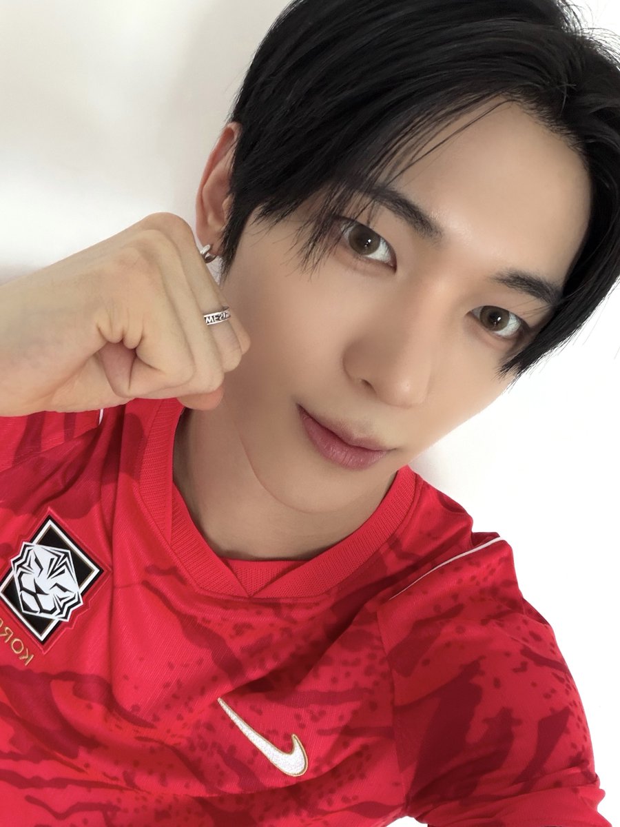 설♡l tweet media