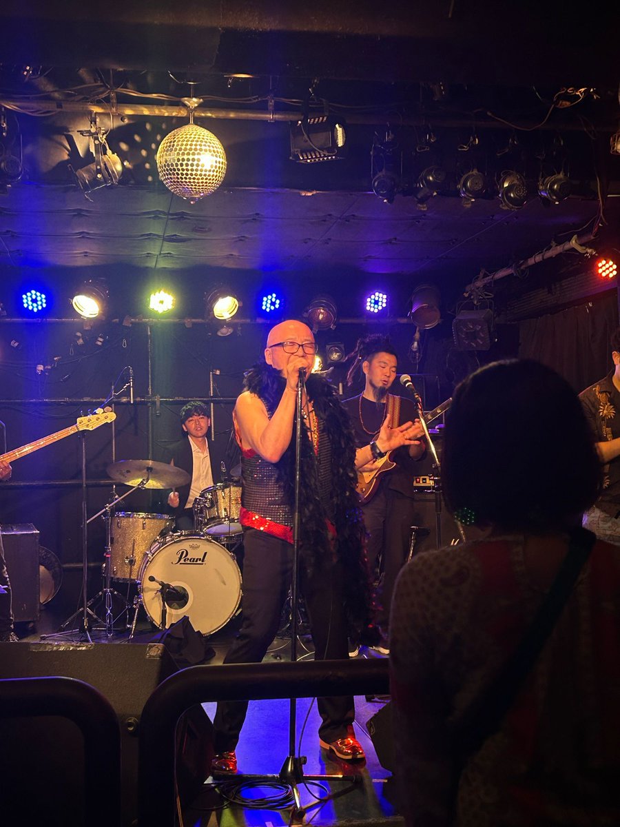 odorumie's tweet photo. ラヴィさんのライブ 観てきました✨ @ravimats
Vanilla Cappuccino盛り上がった〜めちゃくちゃすき！

Ravitz Matsuo &amp; His Hair with Exte. Horns 最高✨ https://t.co/E9VhipcqNp