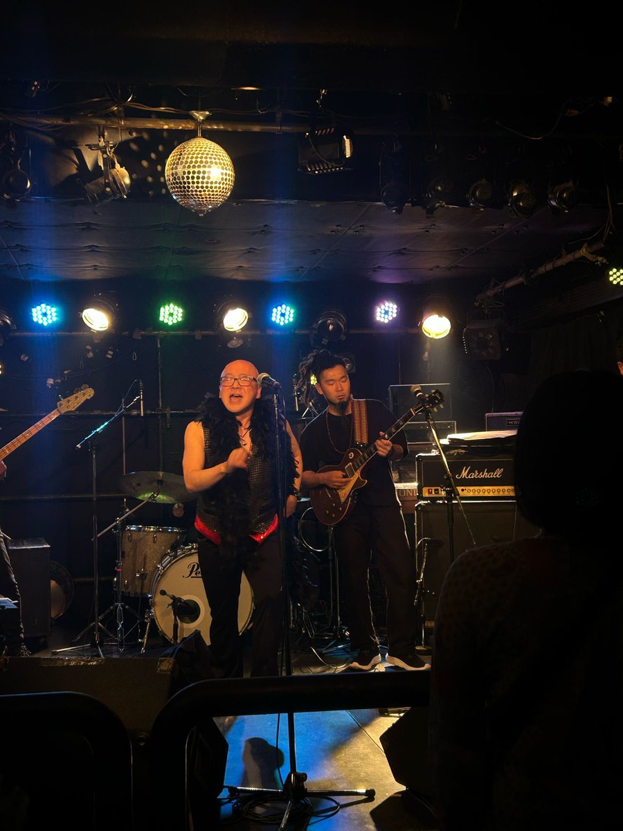 odorumie's tweet photo. ラヴィさんのライブ 観てきました✨ @ravimats
Vanilla Cappuccino盛り上がった〜めちゃくちゃすき！

Ravitz Matsuo &amp; His Hair with Exte. Horns 最高✨ https://t.co/E9VhipcqNp