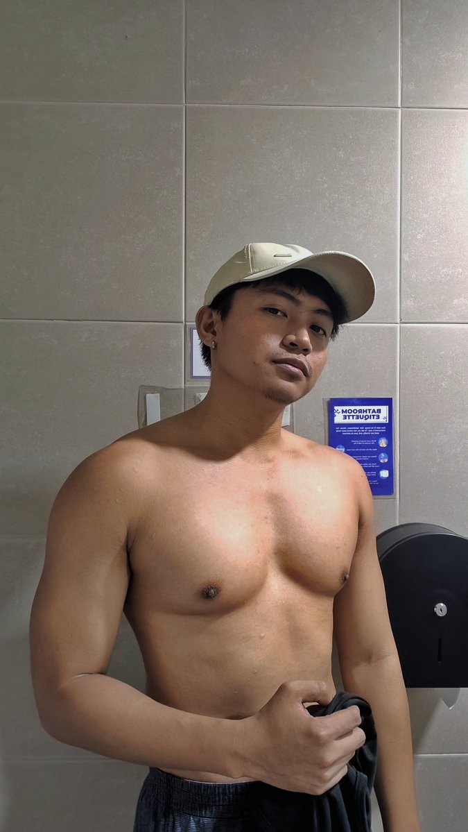 EngrPhogs's tweet photo. #TGIF ❤️

Wazzup? 💁🏽‍♂️ https://t.co/gDTm9IGeKL