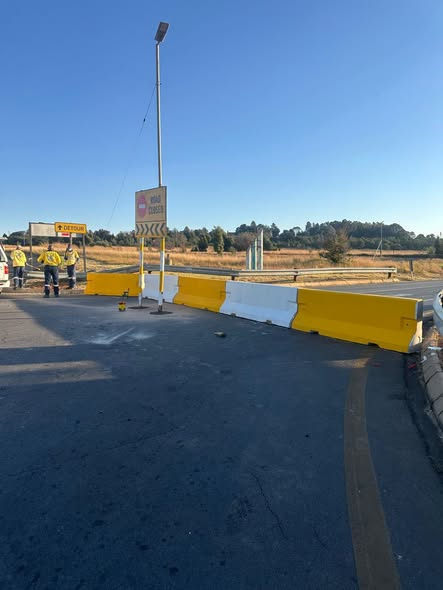 GPDRT_'s tweet photo. 🚨 ATTENTION WEST RAND MOTORISTS 🚨

Please be advised that the D1114 Road is currently closed. All residents and road users are urged to plan their trips in advance and use alternative routes where possible.

We appreciate your patience and understanding while essential road infrastructure upgrades are carried out to improve safety and traffic flow for everyone.

Thank you for your continued cooperation.