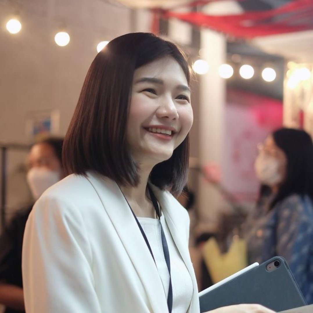 Panchit55841271's tweet photo. คนสวยนี้ไงรอยยิ้มฮีลใจของเราในวันหนักๆ ❤️ https://t.co/Vgyyq4Y0ZM