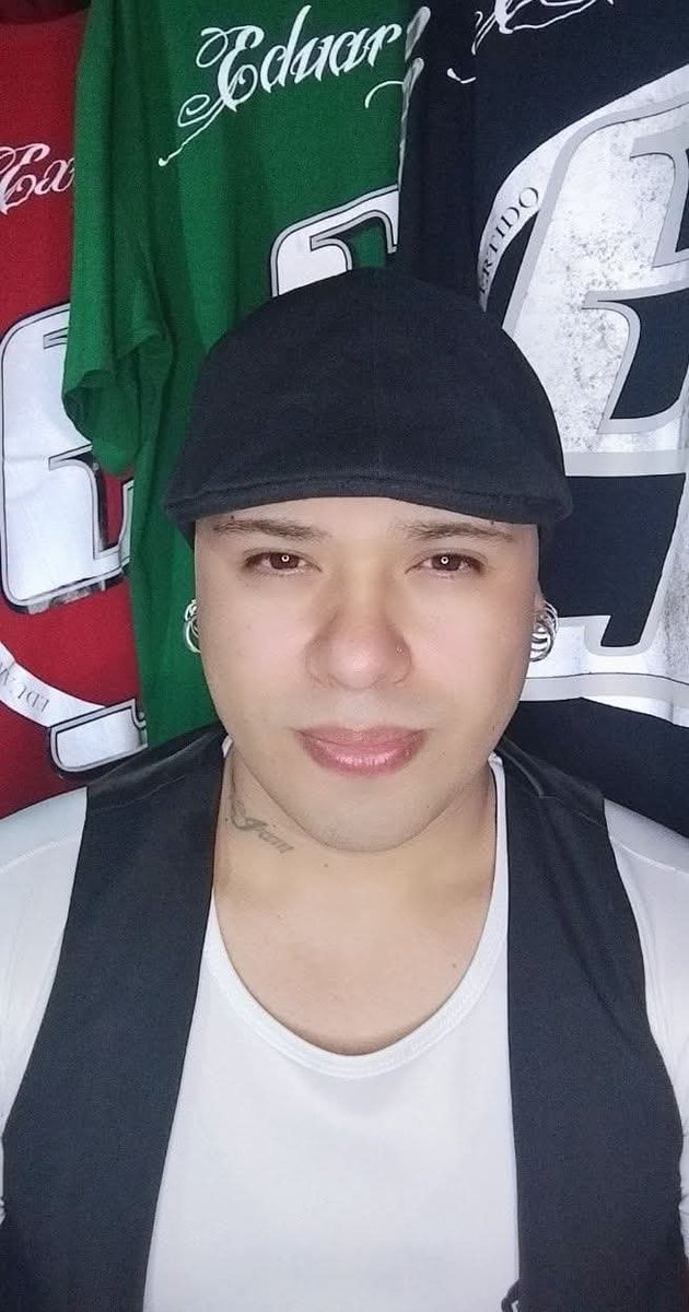 EDUARJAM's tweet photo. EL SIGNIFICADO DE CADA COLOR BLANCO SIMBOLIZA LA LUZ LA PAZ LA PUREZA EN TU ALMA Y CORAZÓN 🤍 ASÍ COMO LA FRESCURA NEGRO REPRESENTA LA SOBRIEDAD EL PODER EL MISTERIO Y LA ALTA FORMALIDAD Y SERIEDAD 🖤 ES ELEGANCIA EQUILIBRIO Y FORMALIDAD EN LA MODA  🎶🎼🎵🎤 🖤🩶🤍 https://t.co/NNr9ooioS9