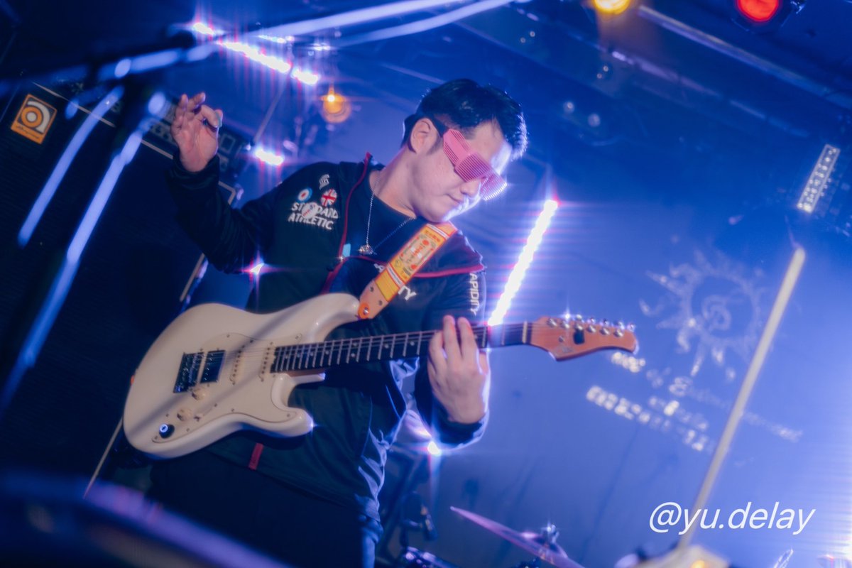 yu_delay's tweet photo. 2025.2.7 『30年後にまた会おう』 @ CLUB MERCURY
「Pilot Plant」さんを撮影📸
本日はPilot Plantのスーパーギタリスト🎸
キラキラギター演奏✨
@pilot_plant0029
@nikujuico
#カメラ #ライブカメラマン #フォトグラファー #バンド #pilotplant #ライブハウス #ライブ写真 #バンドマン #band #live https://t.co/cngpauGulg