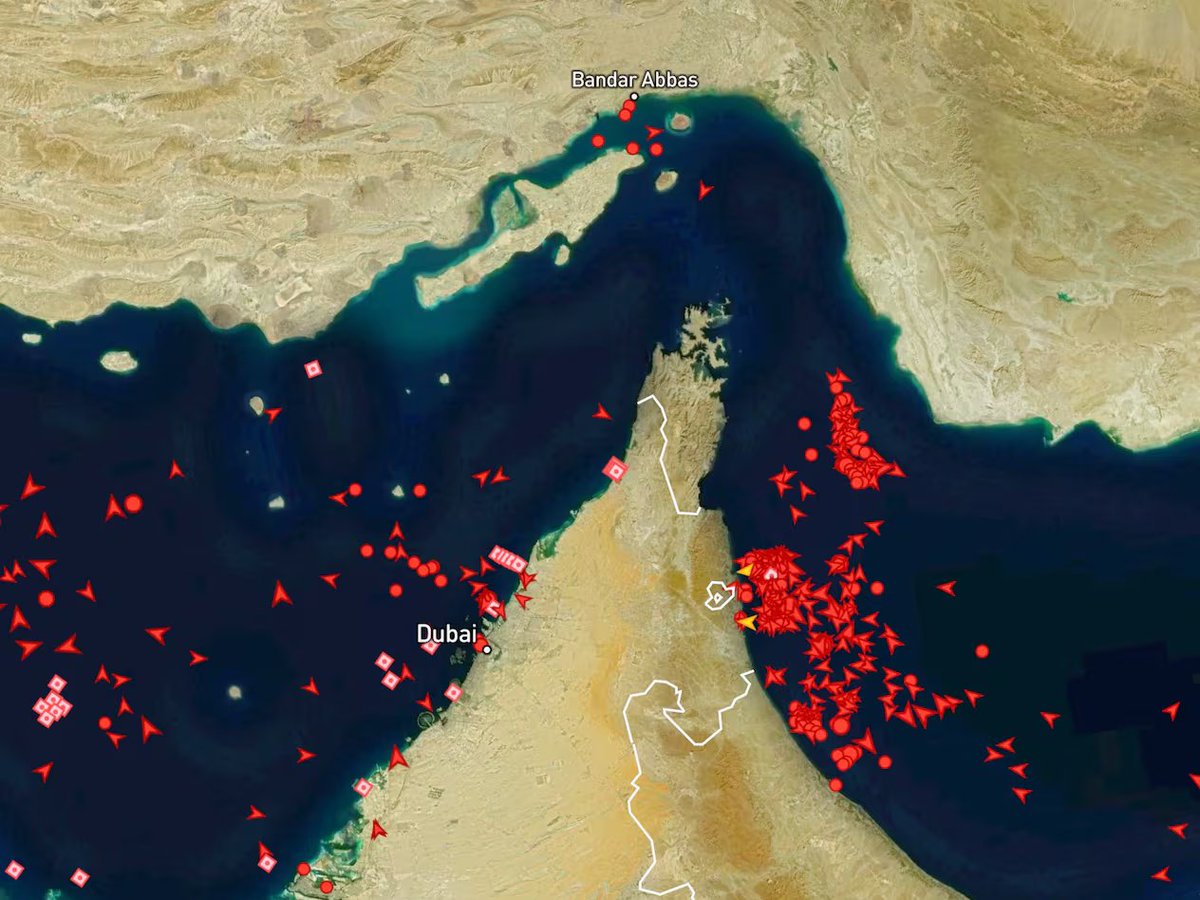 coinwaft's tweet photo. 🚨 BREAKING: Over 80M barrels of oil remain sidelined awaiting passage through Hormuz. As supply fears ease and crude falls from above $120 to around $77, markets are increasingly pricing in the possibility of significantly lower oil prices. https://t.co/mmTlmA9Rjg