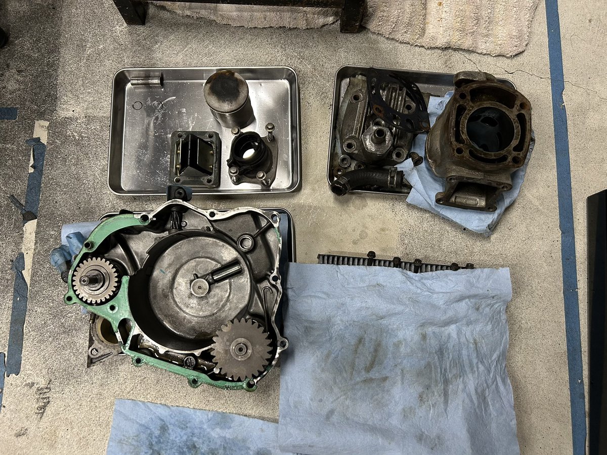 Garage_keke_san's tweet photo. KN企画さんのHP見てて、NSR80系の部品減ったなぁ
やっぱり維持していくのも考えもんやなぁ
ちなみにキタコ100ccシリンダーの状態は正直あまり良くない😓
どうすっかなぁ💦
#ホンダ
#NSR-mini
#NS-1
#NS1
#2スト
#レストア
#MH80
#レストモッド https://t.co/EjSd1gch3Q