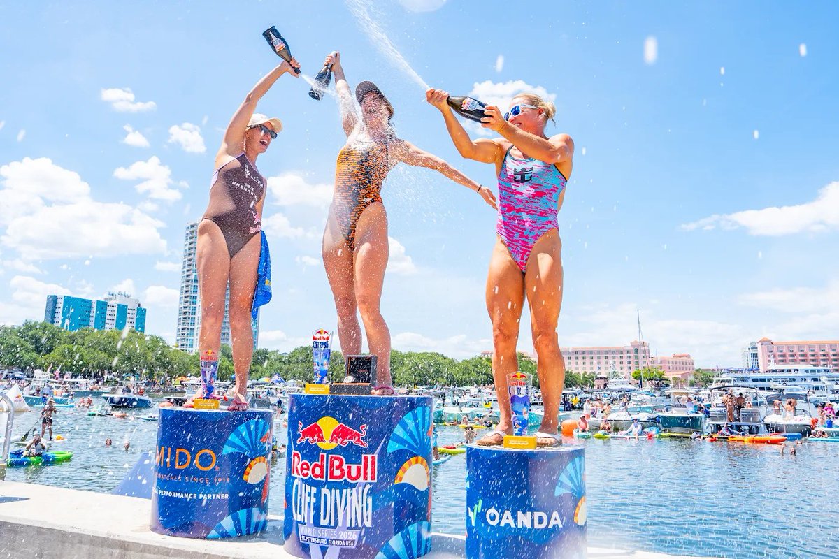 OANDA's tweet photo. Florida was off the charts! 📈

We loved being part of @redbull Cliff Diving in St Petersburg, FL. 🌊 https://t.co/uAxhdROhum