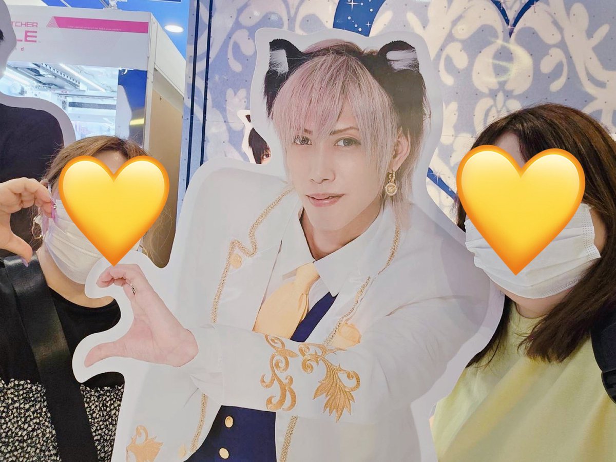 k_emika's tweet photo. 今日は、なおさんとGiGOへ💛💛
ずっと🥩食べに行こ！！って言ってて念願の
お出かけ(*ˊ˘ˋ*)｡♪:*°
クレーンゲーム下手くそな私が沼ってたら
はいってタオル取ってくれてて、まじで優しいすぎぃ😭😭
ずっと話してて本当に楽しかった！！
なおさん素敵な1日をありがとう✨🙏 https://t.co/XRIuaPqYNv