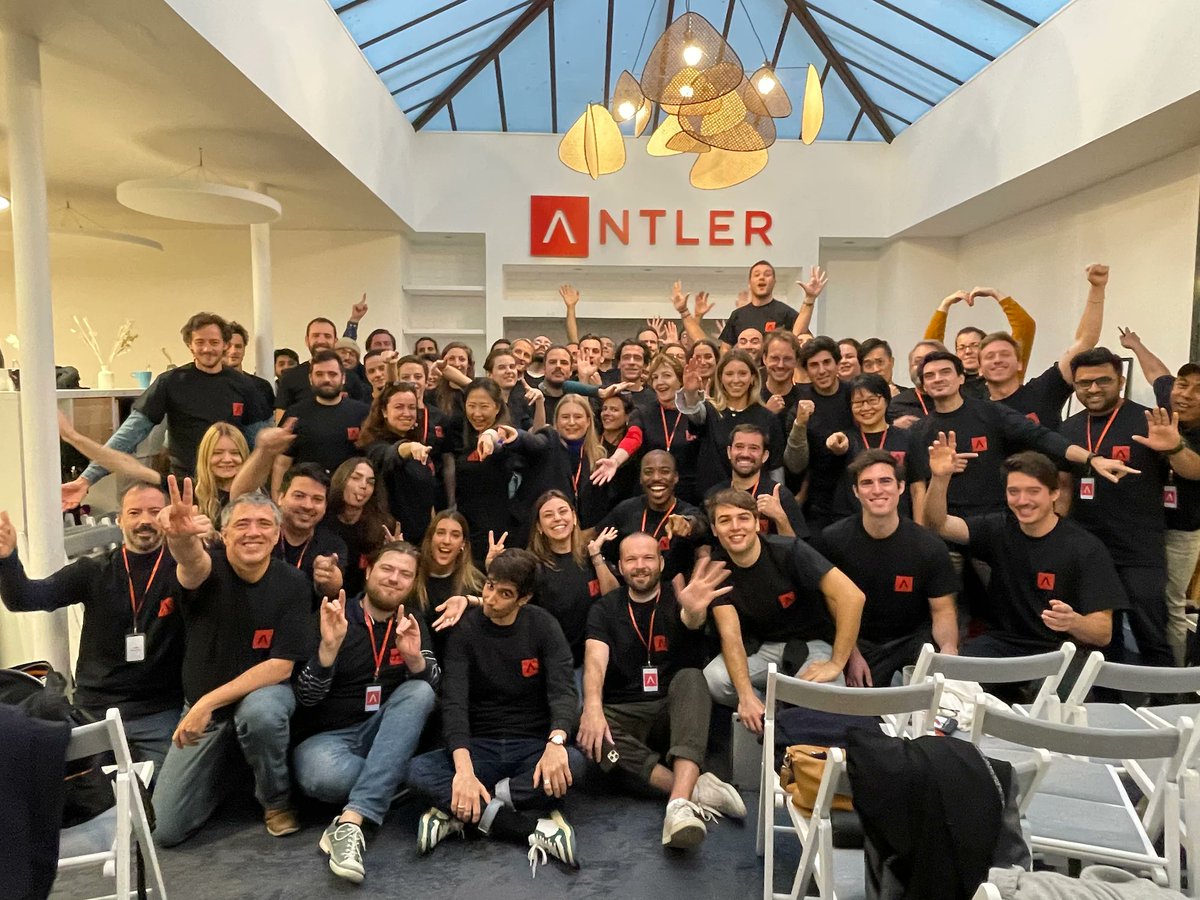 Gerald_Ng_'s tweet photo. @fanrollingcom I was then part of the startup incubator @AntlerGlobal's 1st French cohort. Find me if you can! https://t.co/ZQ8N5UyhBd