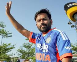 realpritesh's tweet photo. @coolfunnytshirt Lagta hai Ye Rohit ko replace Karega..!!! https://t.co/CmHf6wUZmo