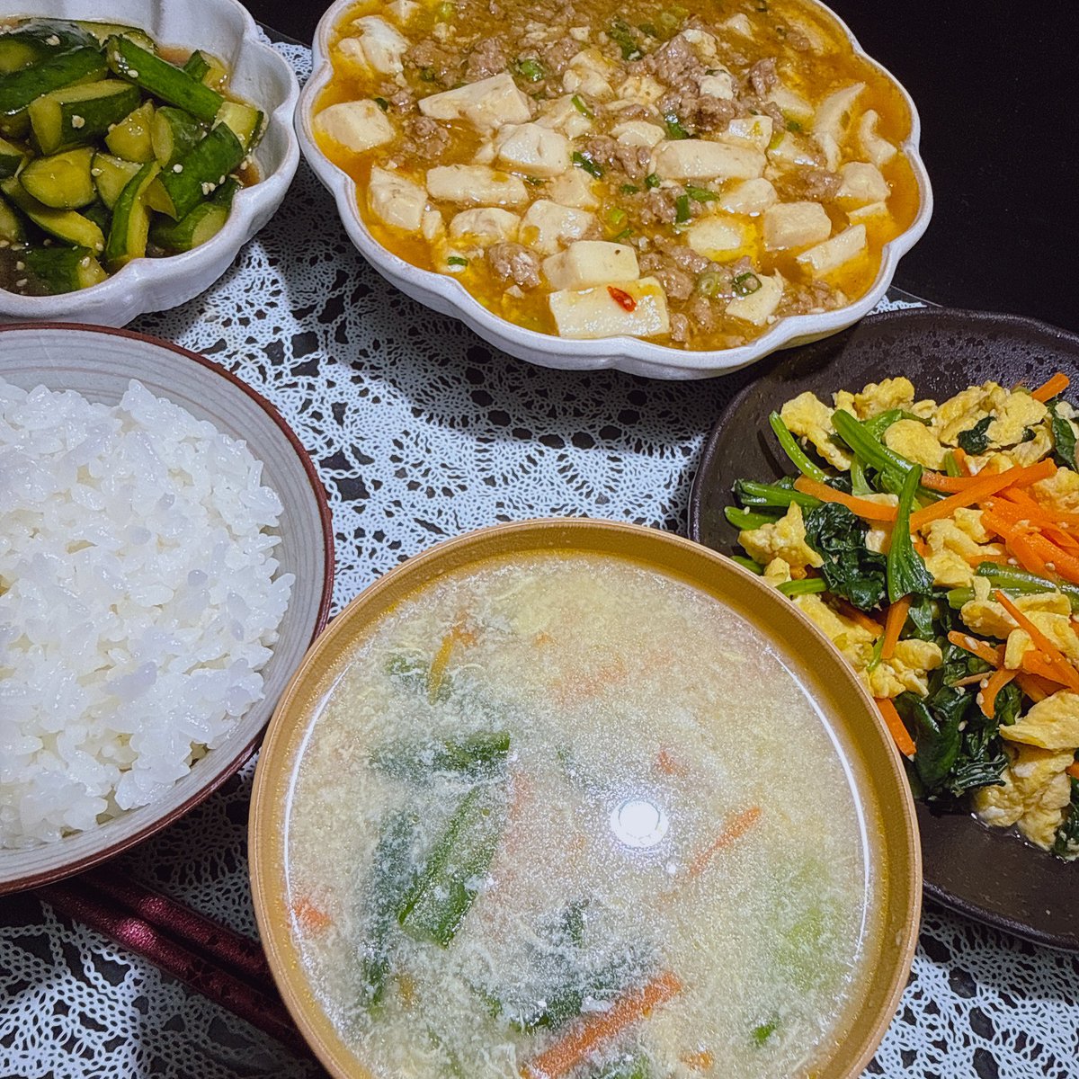 _peroshan_'s tweet photo. 作りなれてる麻婆なんだけど
火加減ミスったらトロみ少し減った(´>∀<｀)ゝ
でも美味しかった🤤

#麻婆豆腐
#ぺろめし
#おうちごはん𓎩𓌉𓇋 #夕飯 #食事記録 https://t.co/iqgncYYdWC