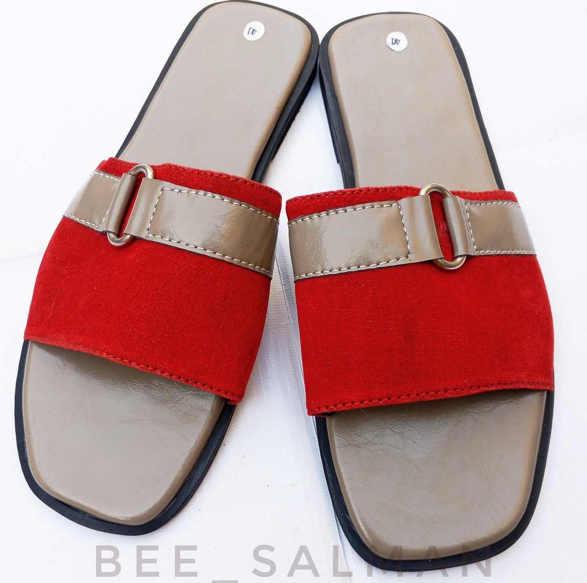 habeesalman's tweet photo. Ladies slide 
Price: 7,000
Location: Kaduna 
Worldwide delivery 🚚🚚🚚 
Wholesale deal available 

Please repost 🙏🙏🙏 https://t.co/Rm1d5X2NAx