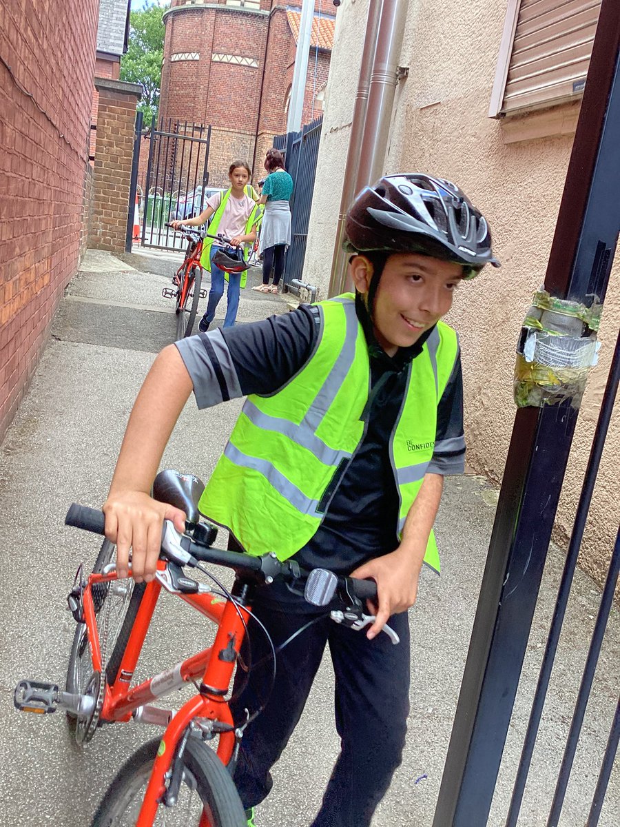 HolyFamily_Y3's tweet photo. 🚴‍♀️🚴 Y5 @year_holy have been taking part in their Bikeability lessons, developing the skills and confidence to ride safely on the road. Learning the importance of wearing a helmet, staying alert to their surroundings, and being attentive while riding. #CSTHFB10 #PEHFB10 https://t.co/DVYUYvLjv6