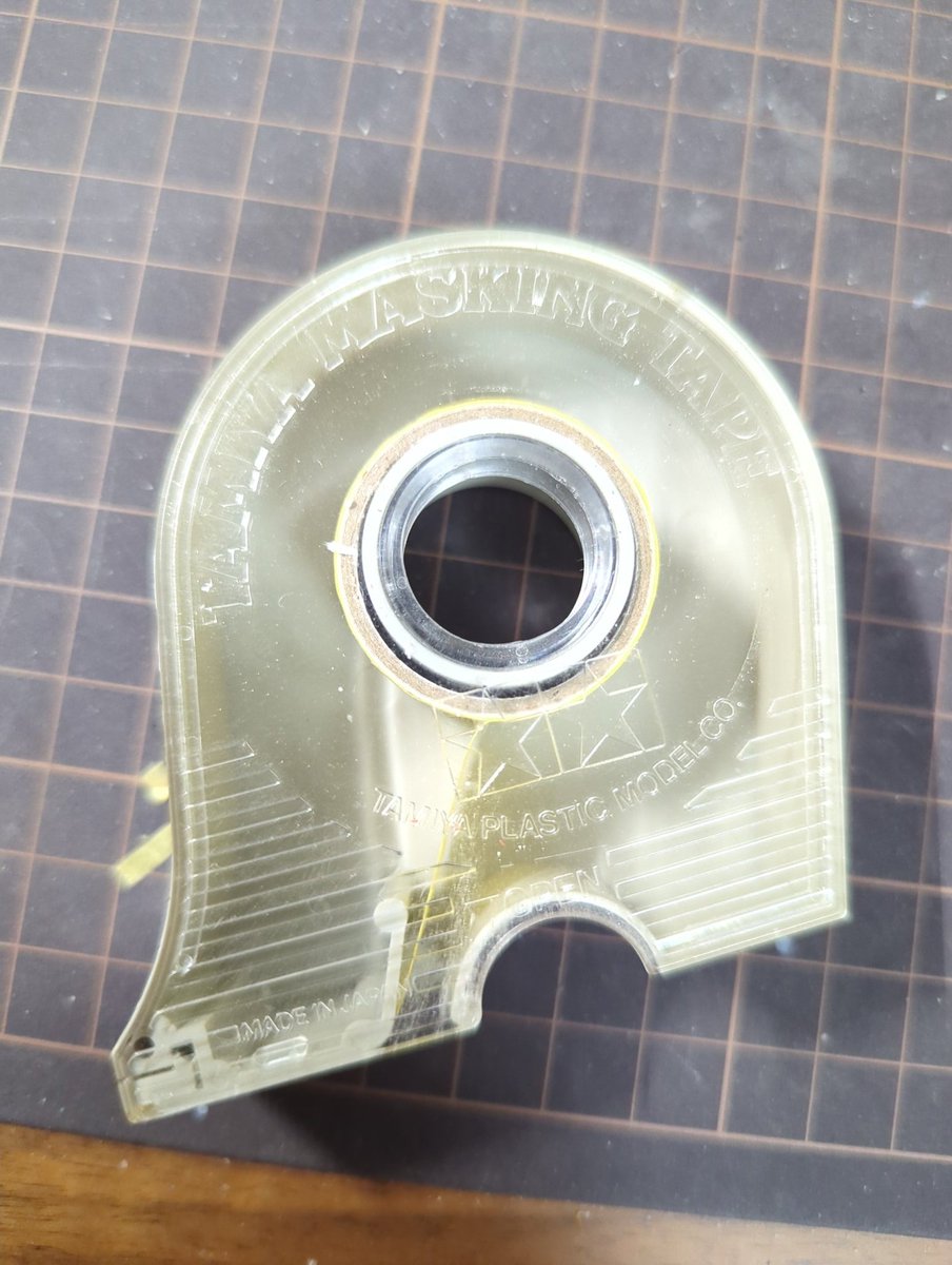 nyarrative's tweet photo. マスキングテープが終わりそうなのでヨドバシで追加発注
え？ゴールデンウィークにアマゾンで注文しただろ、って？
予定日を遥かにすぎても発送されないから信用できるところで買い直しただけの話
別に怒ってないよ？
だって最初から期待も信用もしていないもの https://t.co/elxmsUJxlY