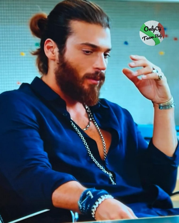 OnlyCanTeam's tweet photo. Un dolce buongiorno, proprio a tutti 🥰🥰

#CanYaman 
#OnlyCanYamanTeamItaly https://t.co/KsE7UdzZso
