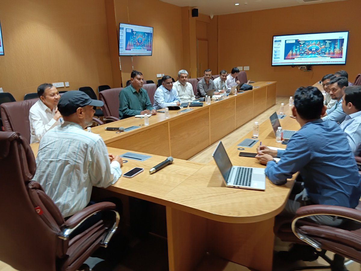 Guj_LSA_DoT_MoC's tweet photo. DoT, Gujarat, conducted a preparatory review meeting with Govt. of Gujarat & GFGNL to ensure effective utilization of the Amended BharatNet Project in the State of Gujarat. The team is motivated to meticulously plan & achieve the defined targets of this critical connectivity mission. #BharatNet #DigitalIndia #DoT #Telecom #DigitalIndia #Internet #Connectivity #connectedIndia
@JM_Scindia @PemmasaniOnX @PIB_India @pib_comm @DDNewsLive