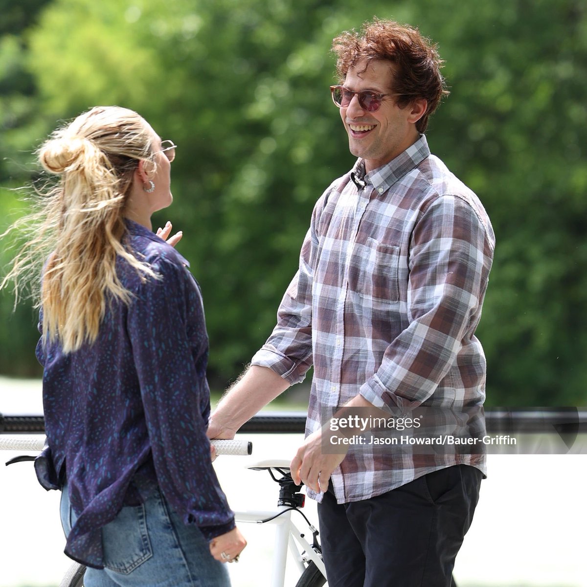 buggybolas's tweet photo. SAMBERG SPOTTED YESSS https://t.co/tTMqR92gjW