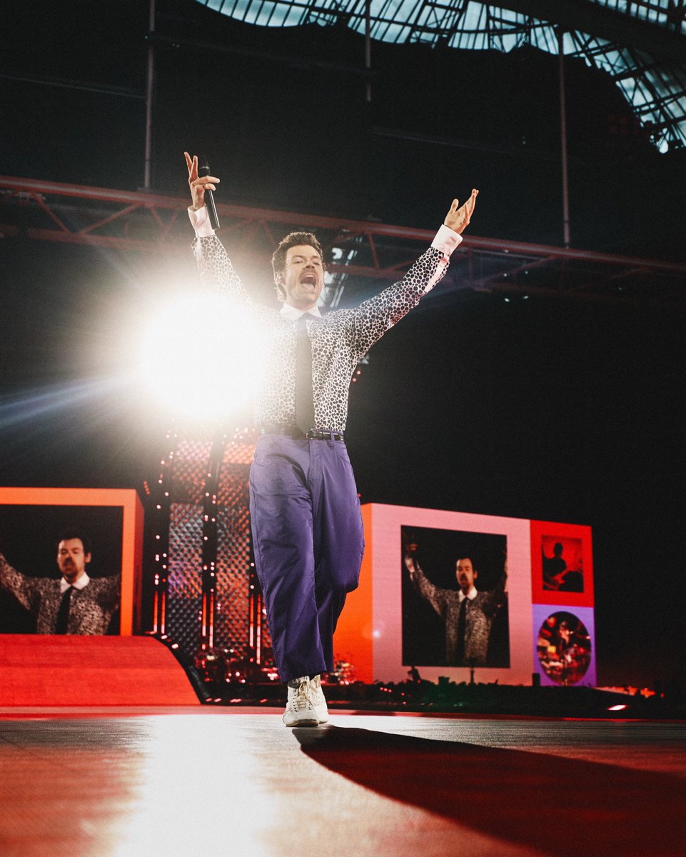 harryupdates__'s tweet photo. #ハリー・スタイルズ HSHQのインスタより
4 June 2026. Amsterdam. https://t.co/OvqRkK6z3k