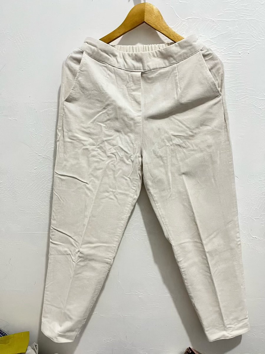 dillee0's tweet photo. pict 1: size 27-28 price 40k
pict 2: size 28 bahan strech price 45k
pict 3: size L dari brand vierlin price 60k
pict 4: size 28-29 bahan corduroy warna bw model baggy gt cakepp price 40k https://t.co/Irqeva88yh