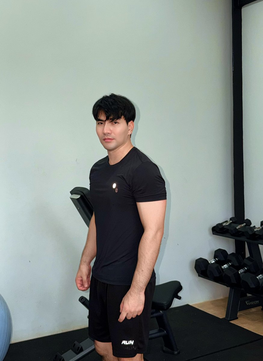 alex263761's tweet photo. ออกกำลังกายในรอบ 5 เดือน #Homegym 🍻 https://t.co/p5unzK0Kba