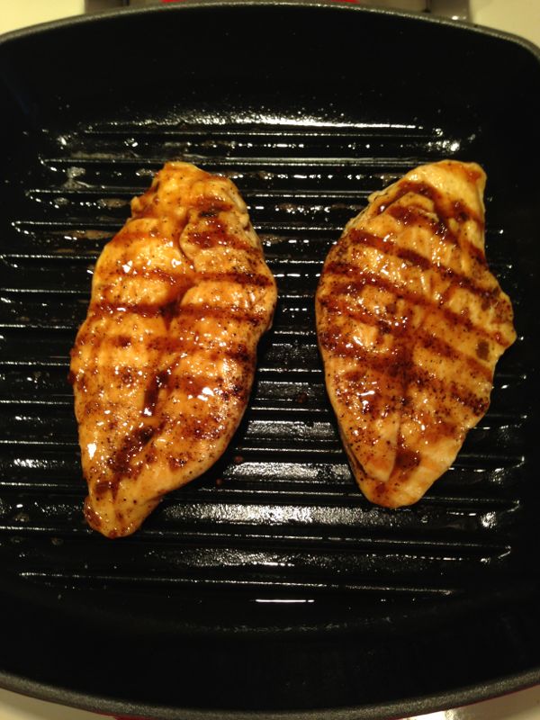 Rodion78983249's tweet photo. Looking for a quick post-workday fat-burning meal Grilled chicken breast, roasted broccoli + a drizzle of lemon garlic sauce—high protein, low carb, ready in 20 mins, perfect for your fitness routine! https://t.co/VdhDugtPqR