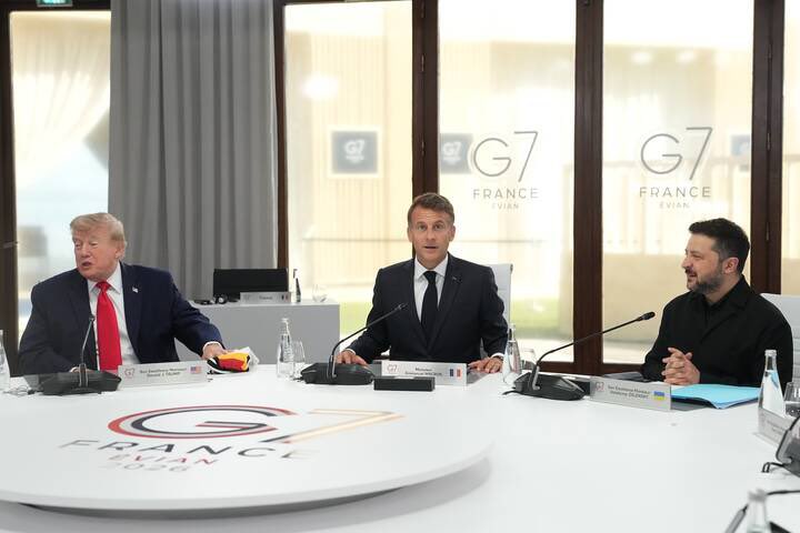 MAKS 26 🇺🇦👀 tweet media