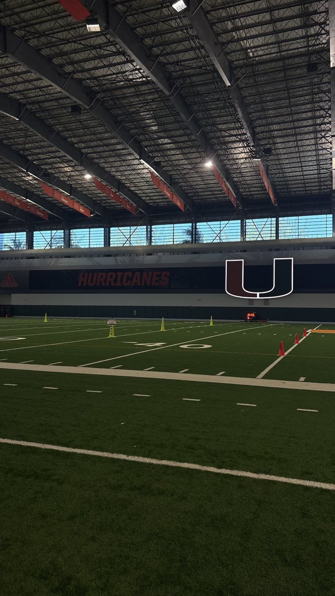 MatteoMill31491's tweet photo. Great time at THE University of Miami. Thank you for having me out can’t wait to be back. Can’t wait to show yall what i got during the season. @CoachFerras @CoachKalter @CoachTonyBugeja @CoachJube @coach_cristobal https://t.co/4QG2Dm9AV5