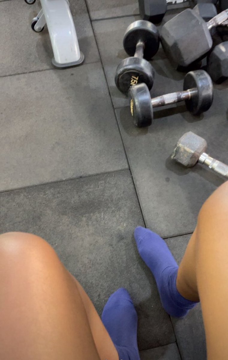 seraphineRule's tweet photo. You’re staring at my socks.

I’m staring at my tribute notifications.

We’re both focused on what matters most. 🧦💰 https://t.co/MMk5gwHulY