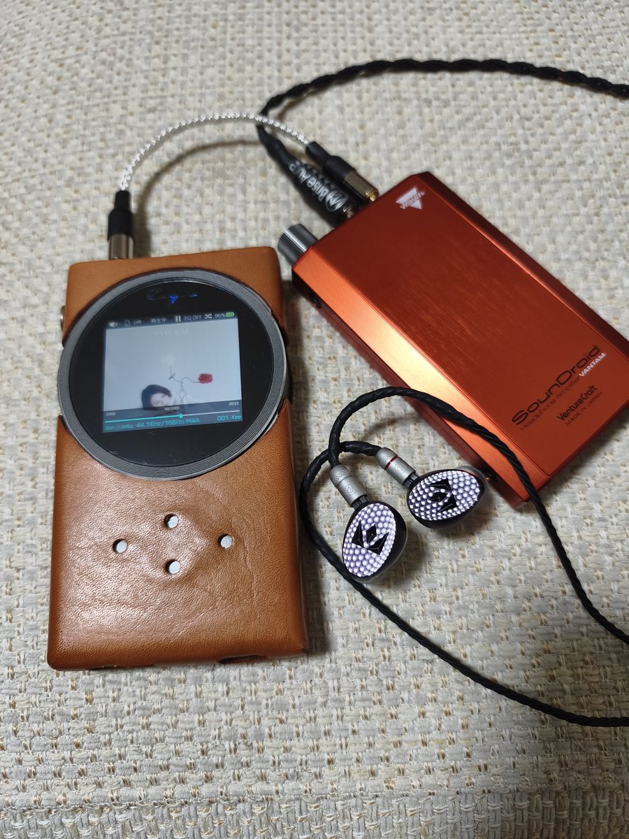 etsuetsuyasu's tweet photo. night music ☺️
・YUI
feel my soul (natural Ver)
・野田愛実
yourself

Cayin N6👉️SounDroid VANTAM 627AU👉️BriseAudio ASUHA RH2+👉️NobleAudio Django https://t.co/p6eZEjtDfl
