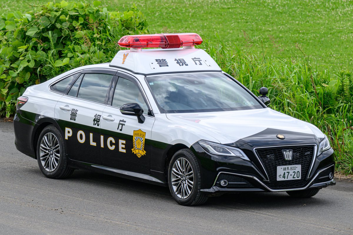 s210s180's tweet photo. 警視庁 第2自動車警ら隊 けいし206・259 220系クラウン https://t.co/pGpSXrRnkX