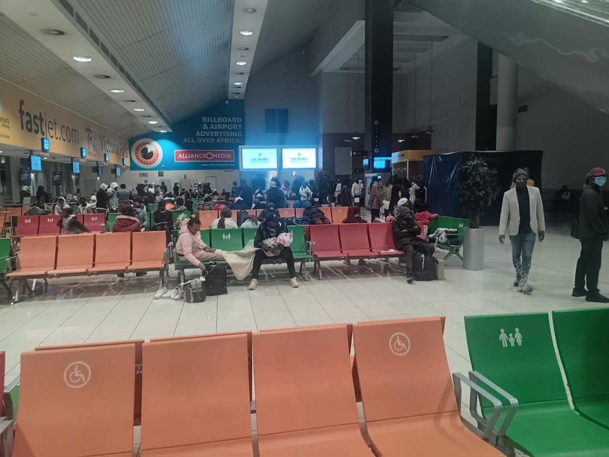Nairametrics's tweet photo. Hundreds of Nigerians who registered for the Federal Government’s voluntary repatriation programme are stranded in South Africa without shelter, food, or money, the News Agency of Nigeria reports, citing a statement by the Nigerian Citizens Association South Africa, NICASA.  https://t.co/nCktQpQOb8
