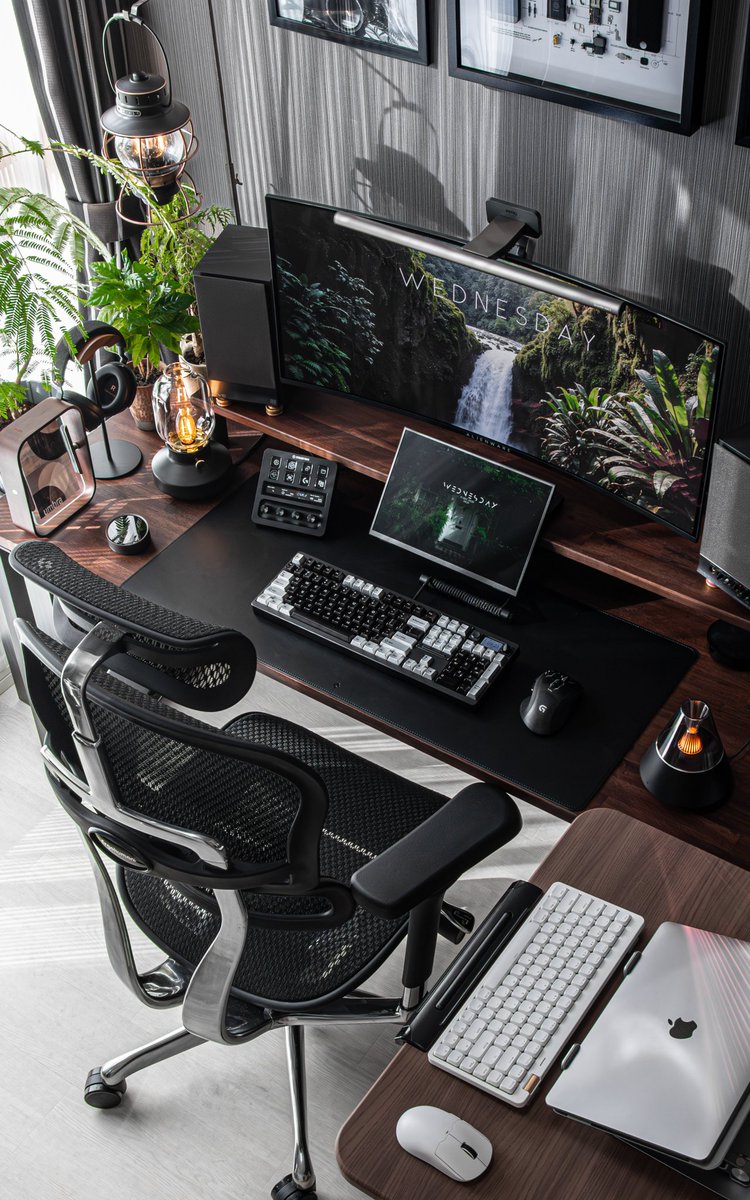 HumainPro's tweet photo. #Desksetup  #Desktop  #DreamSetup #CleanSetup #HUMAIN https://t.co/YtZgyqqZcN
