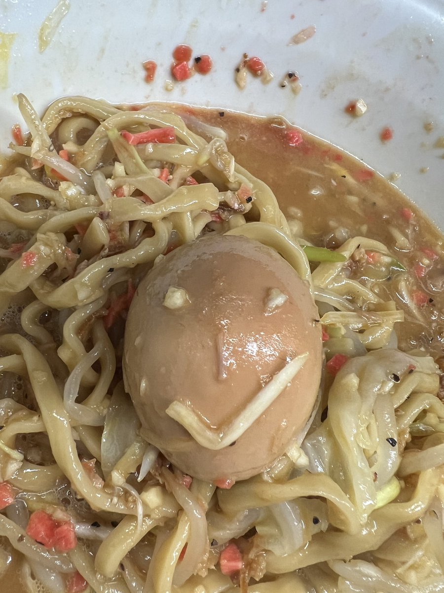 sub467410663150's tweet photo. #67 もやし3本麺4本多かった🤣？
と言う事で疲れた身体にはニンニク注入って事で関内二郎様へ
大豚　ﾈｷﾞ 味玉　4674
YsNmmﾍﾞﾆ
ﾊﾟﾁﾘからのﾁｭﾙﾘﾗ全開いただきます😍
見た目がいつも通り美味い
関内のビジュ👍
後半なんか吸い込み悪くなり😭
しかしめちゃくちゃ美味かった
スタッフ皆様🙇 https://t.co/QBjZmrbr9N