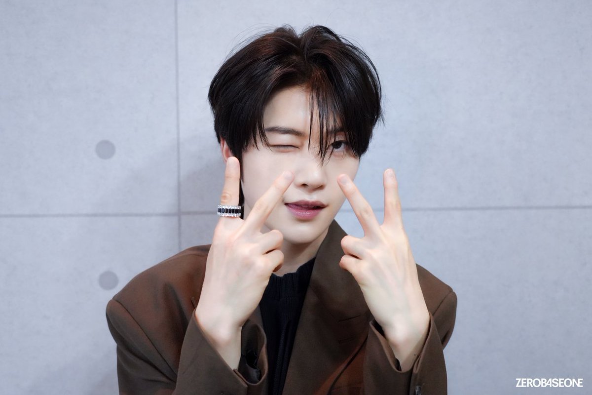 seokmtphl's tweet photo. [📸] 20260619 ZB1 Mnet Plus Update 

ZEROBASEONE The 6th Mini Album 「Ascend-」 Activity Behind Photo

 #SEOKMATTHEW #석매튜 #ソクマシュー #ZEROBASEONE #ZB1 #제로베이스원 @ZB1_official https://t.co/uFYj6lcTBo