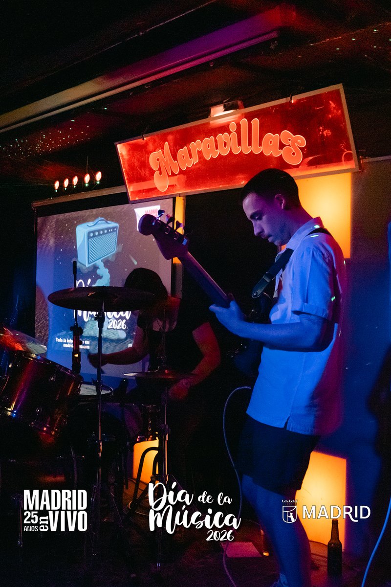 madridenvivo's tweet photo. Noche de guitarras noventeras y texturas envolventes en la sala @MaravillasClub  con Azul Perfecto y Pintura Espejo para el ciclo #DíadelaMúsica2026.

El talento emergente madrileño demostró que viene pisando muy fuerte. 🎸✨ https://t.co/xwnXHTqeeB