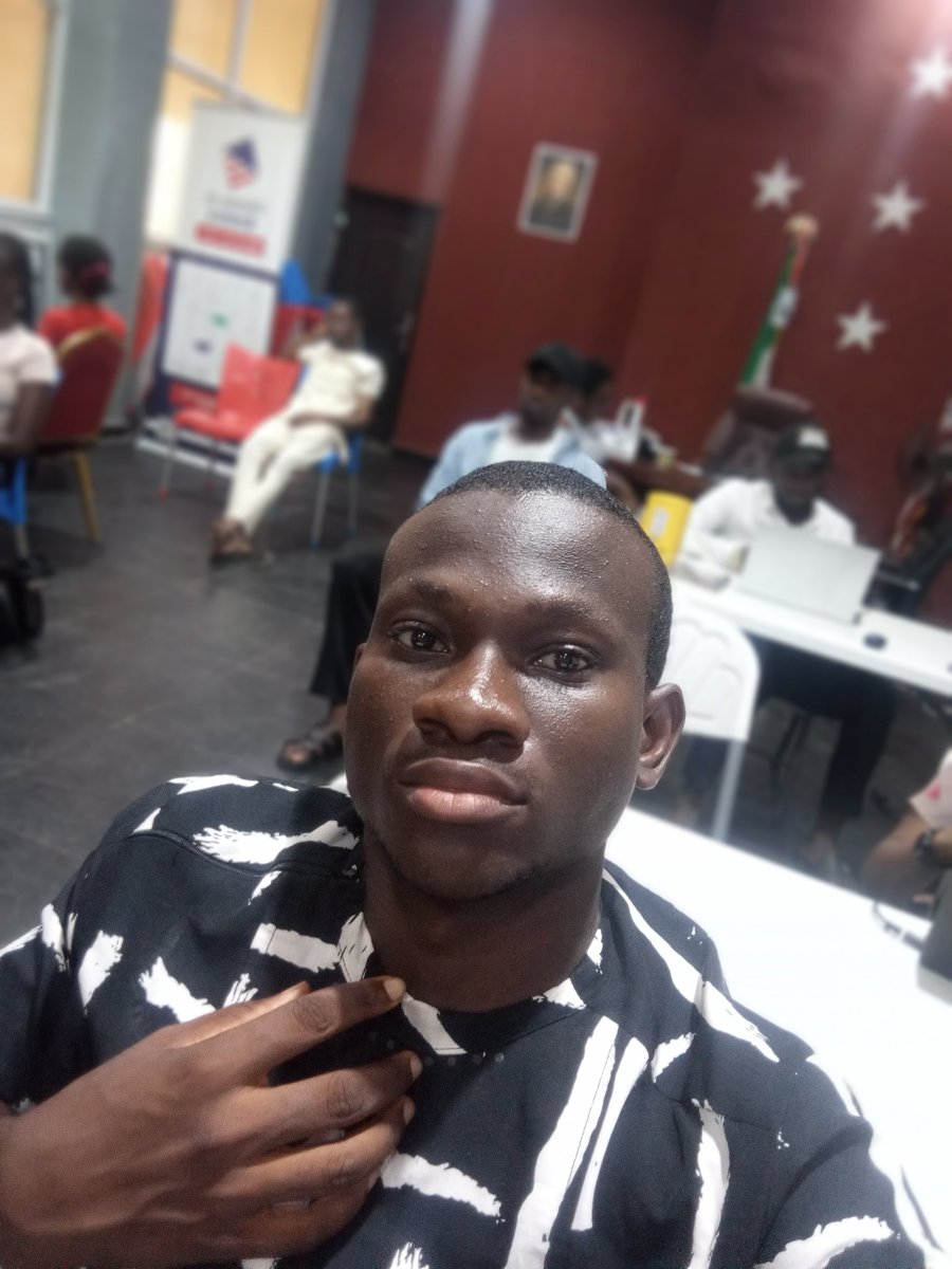 Grand__paa 🧪🐝 tweet media