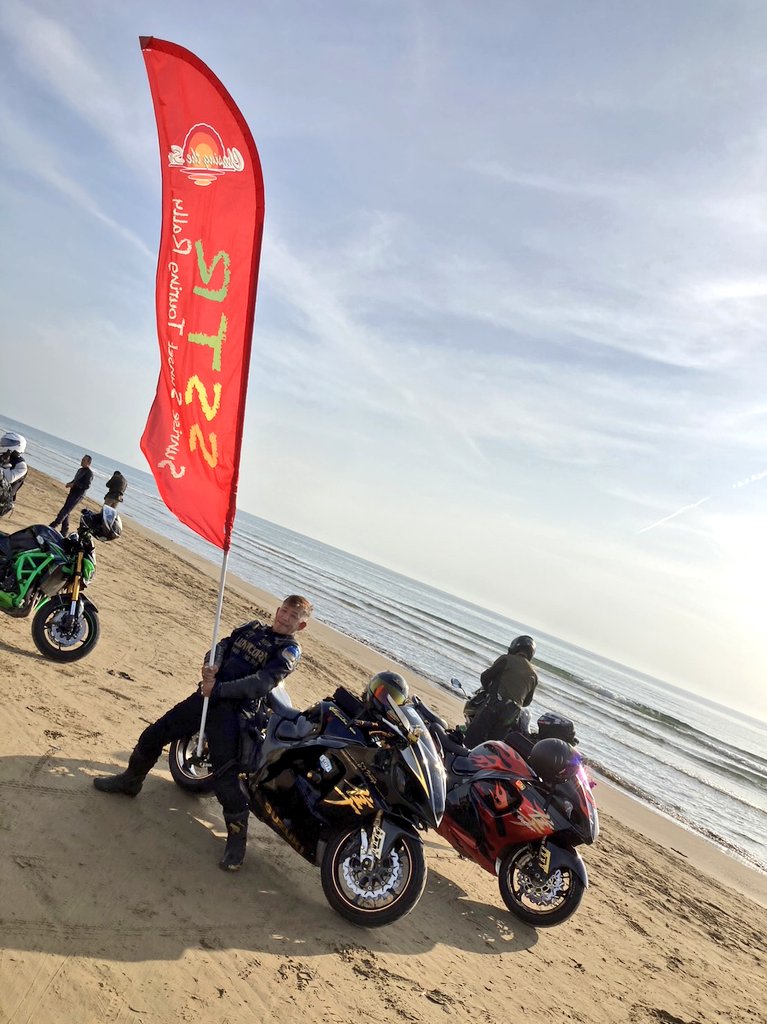 busaKobasan55's tweet photo. #バイク乗ってなかったらココ絶対来てない場所100選
① 石川県SSTR
② 沖縄県瀬長島
③ 北海道倶知安
④ 長崎県 仁田峠 https://t.co/4dq1IORHuK