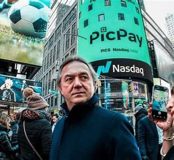 TheIncorrupt_'s tweet photo. 🗣️ ATENÇÃO | Operação faz buscas contra BRB, Secretaria de Economia do DF e PicPay. 

São investigados Ney Ferraz, ex-secretário de Economia, Paulo Henrique Costa, ex-presidente do BRB que está preso, e Eduardo Chedid, diretor do PicPay. 

MP cumpre 50 mandados de busca e apreensão.

Lembrando que o Banco Digital PicPay é de Joesley Batista, amigo pessoal de Lula.