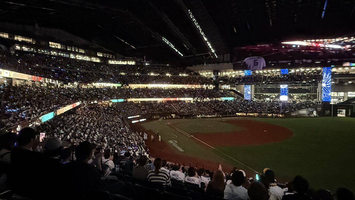 mkzi0's tweet photo. 野球観戦4回目ですが、初めて勝ちを見ました https://t.co/xXESkC8SsE